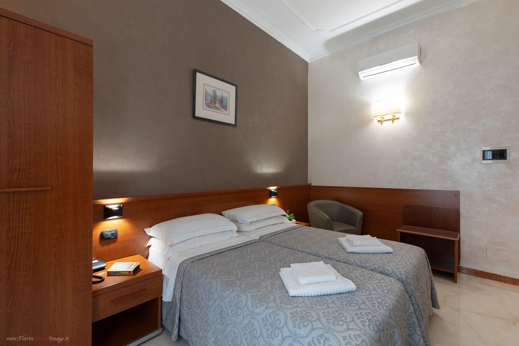 Centro Cavour 3* Roma